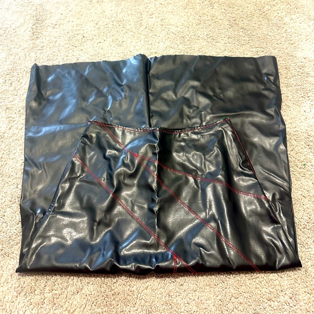 Sexy black leather skirt